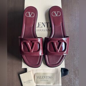 Valentino Garavani Vlogo Signature Slide Sandal